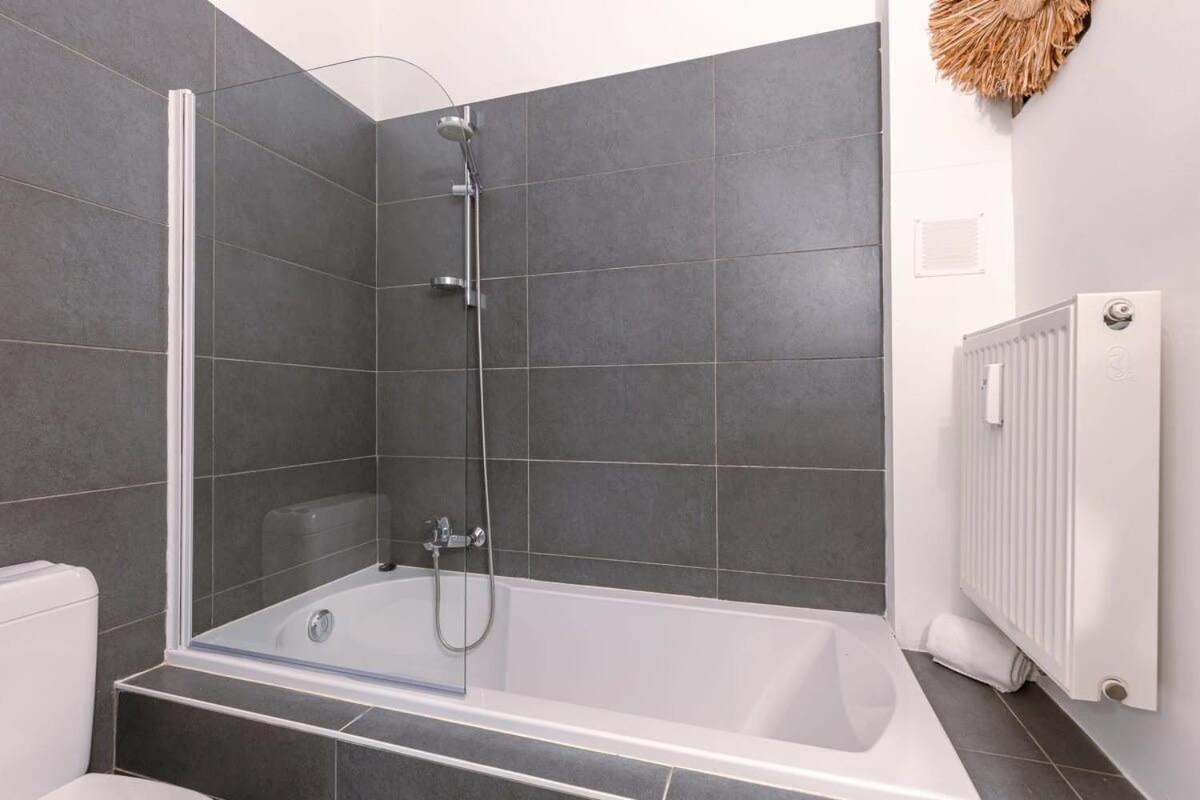 Huswell - Comfy Apartment With Side Seaview And 2 Free Bikes นอคเคอ-เฮสท์ ภายนอก รูปภาพ